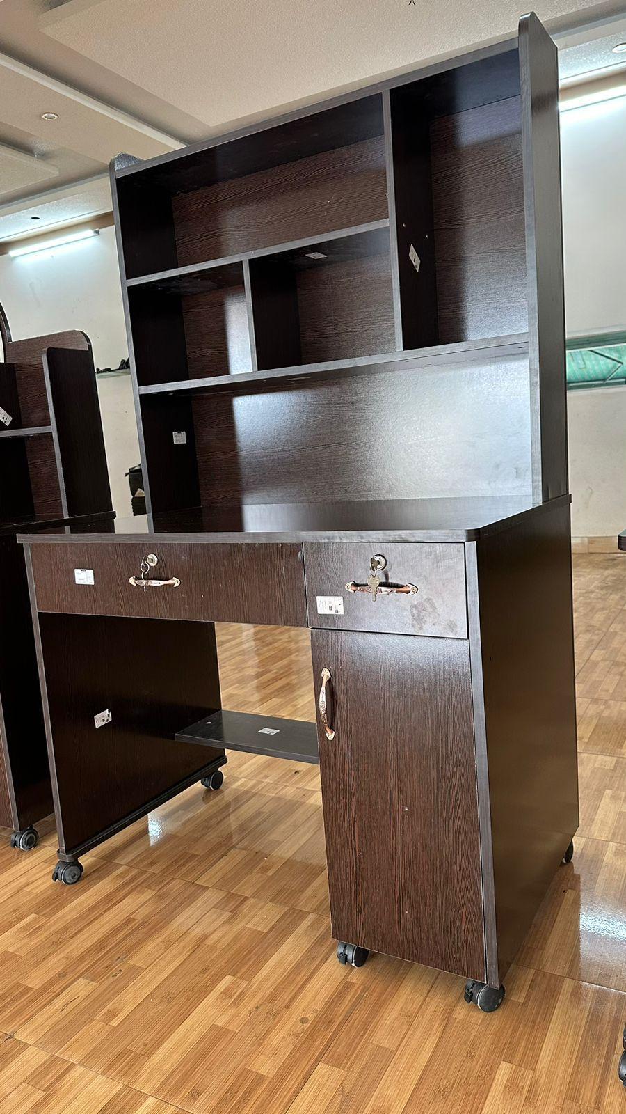 Computer Desk - D-2502